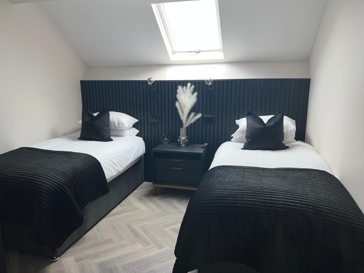 128 Anfield Road Hotel *
