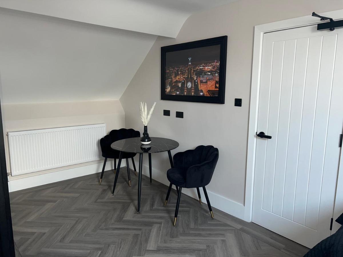 Hotel 128 Anfield Road *