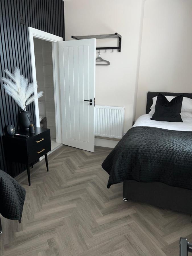 Hotel 128 Anfield Road *