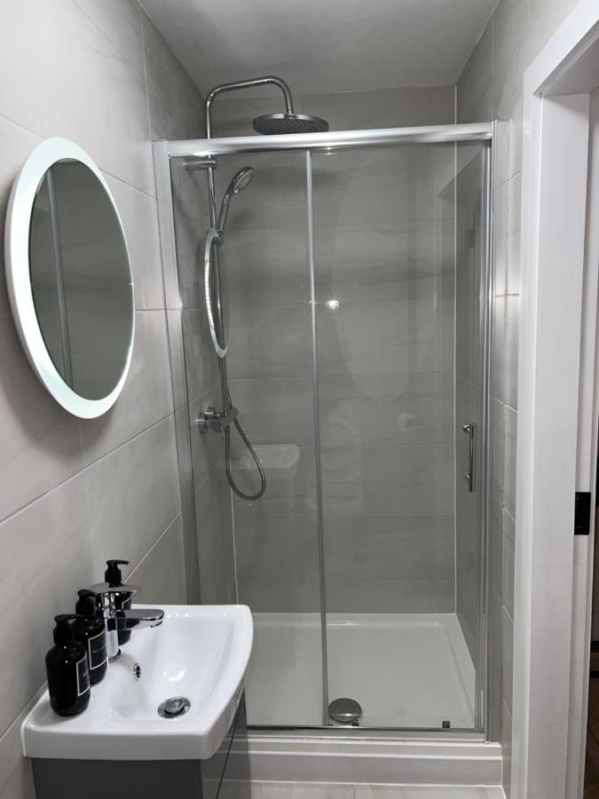 128 Anfield Road Hotel